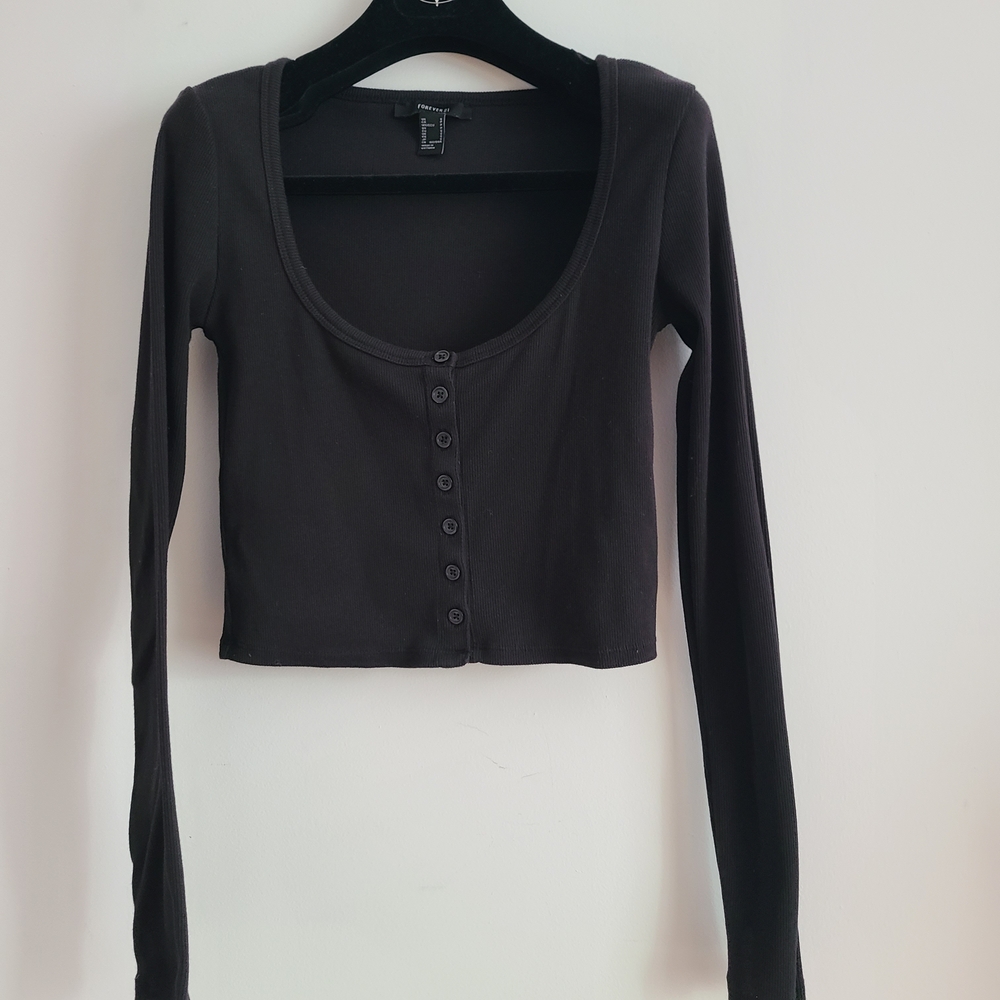 Forever 21 Black Cropped Long Sleeve Top Size Small